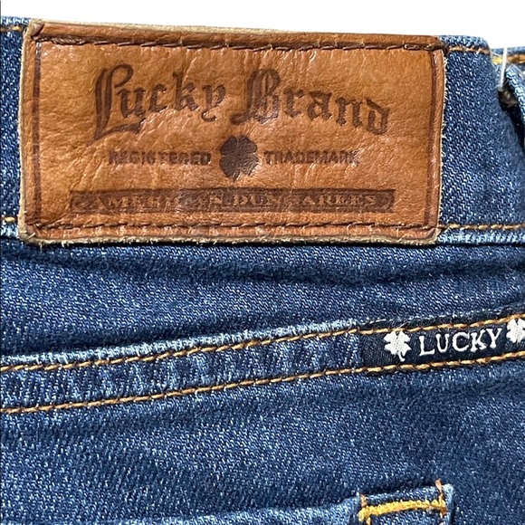 Lucky Brand boot cut Jean with raw hem women’s size 8 - Picture 4 of 9